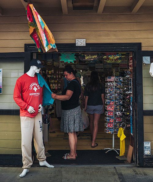 Pier Souvenir & Gifts